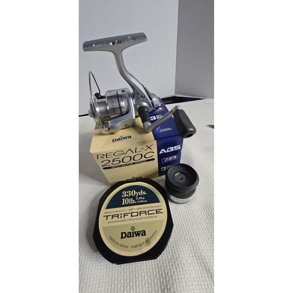 Daiwa Regal-X 2500C Spinning Reel 3 Ball‎ Bearings, ABS, Twist Buster - Complete